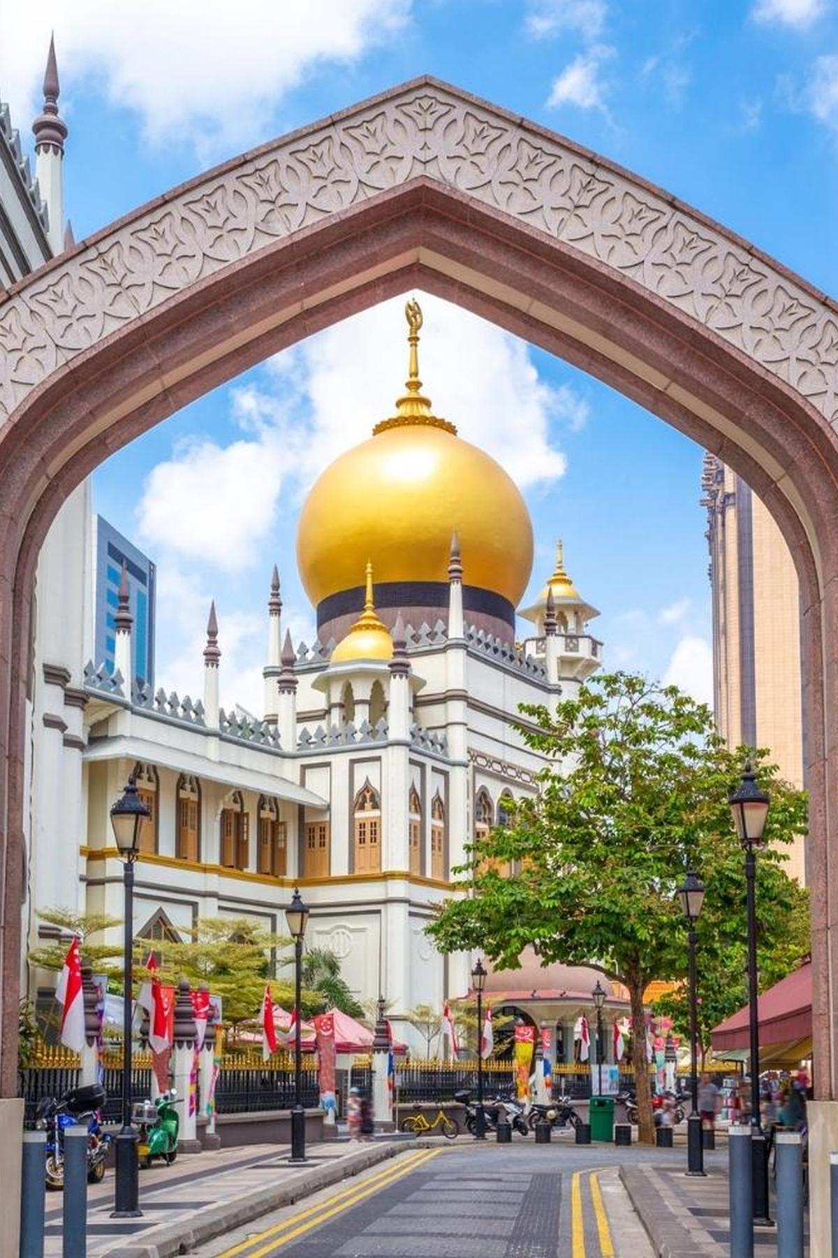 Arab Street: Textiles, Perfumes & Middle Eastern Delights