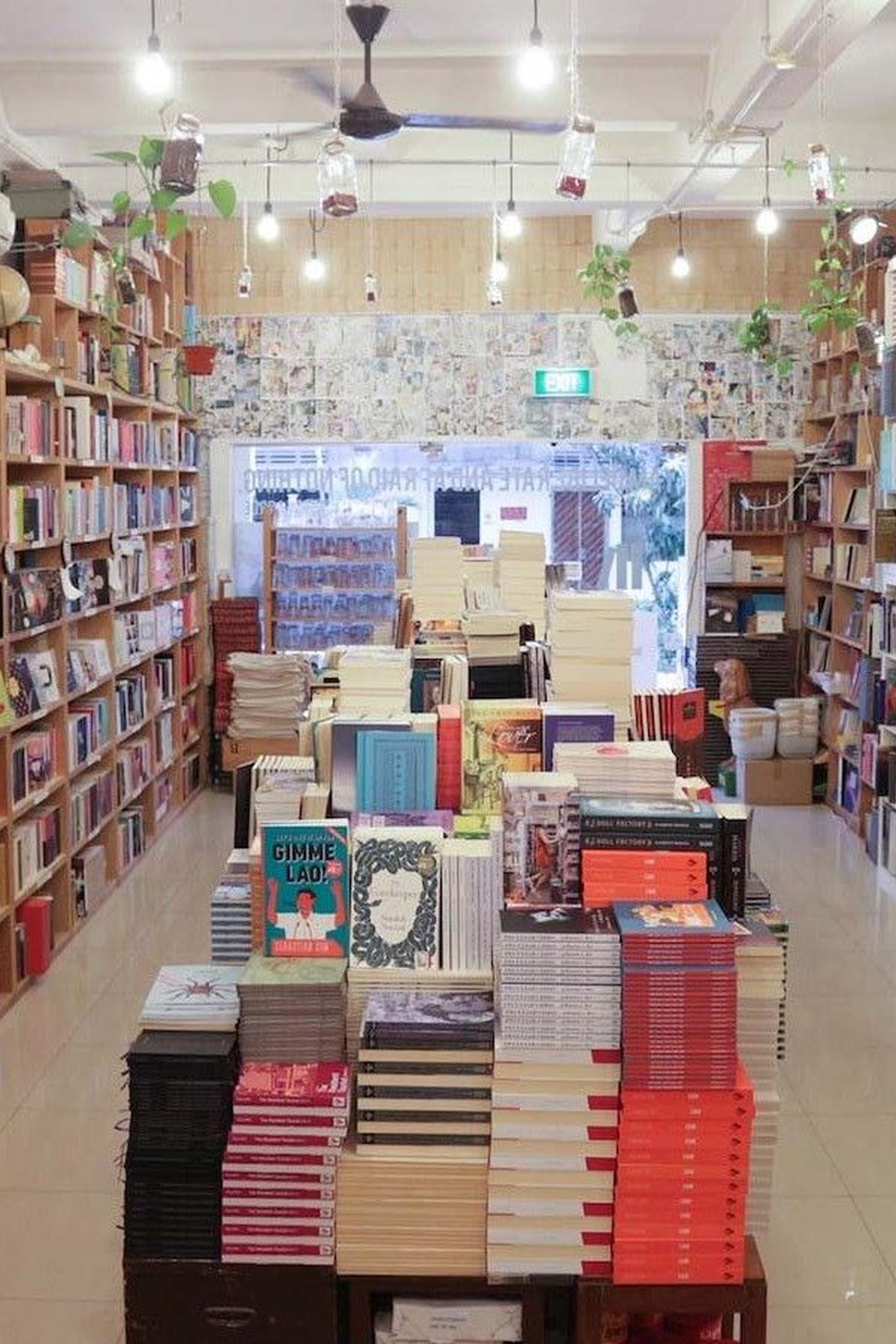 BooksActually: Independent Bookstore