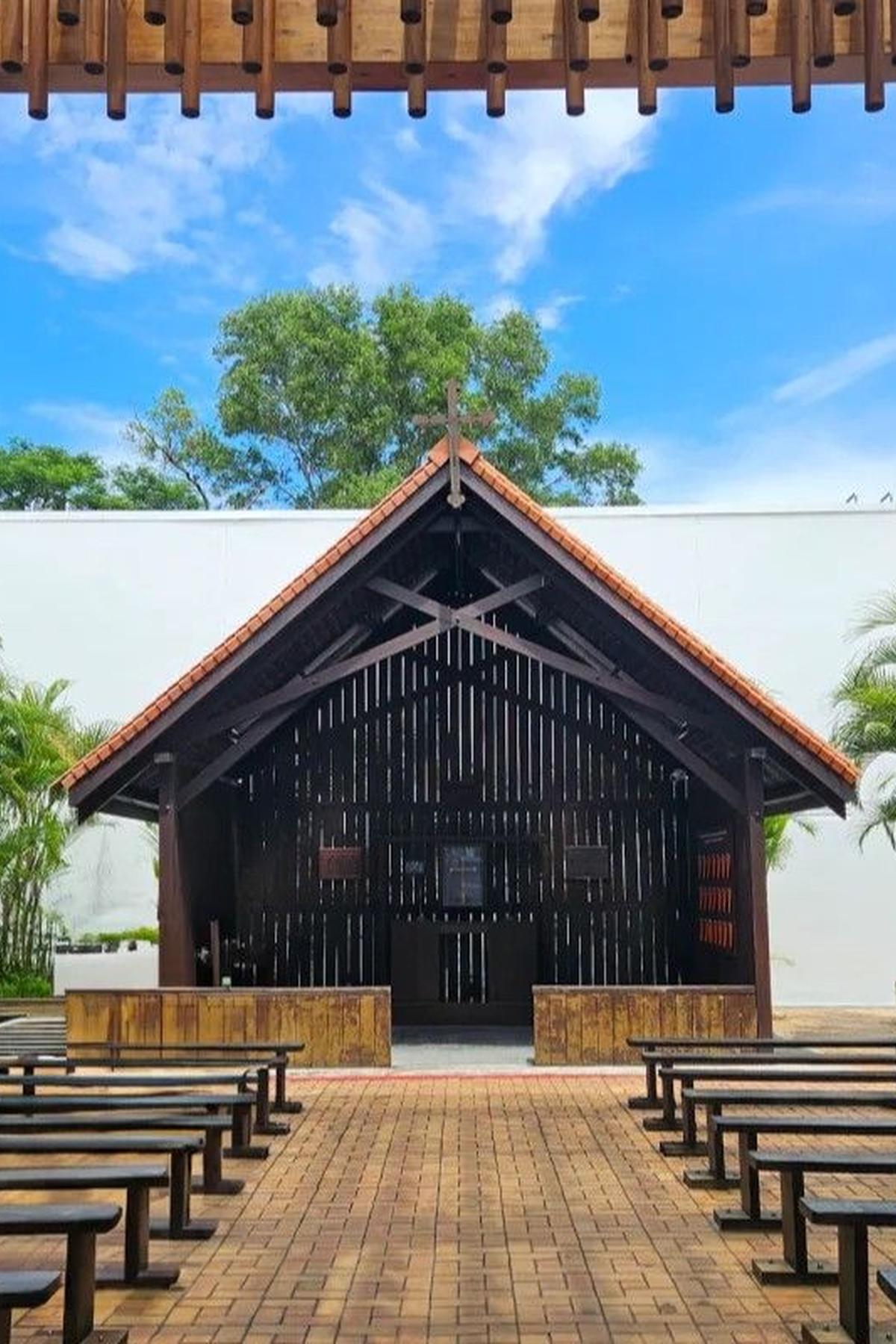 Changi Chapel and Museum: Remembering WWII History