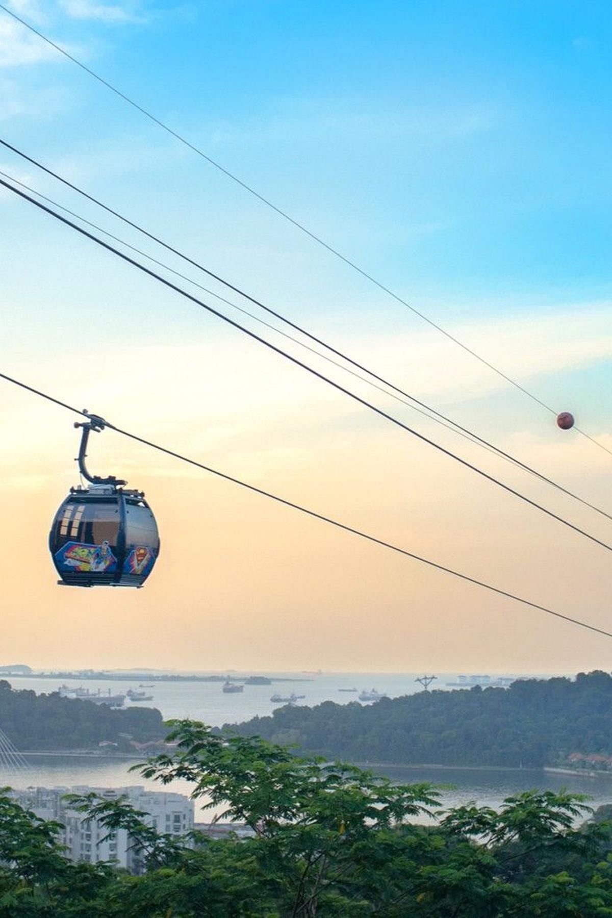 Mount Faber Park: Scenic Views & Cable Car Station