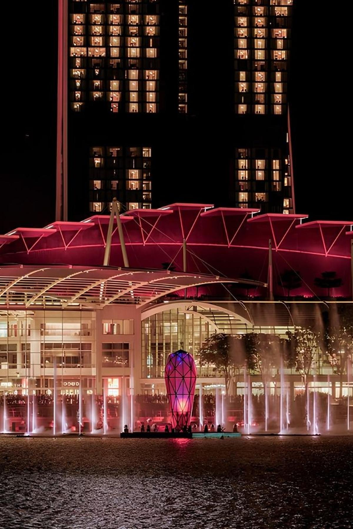 Spectra – A Light & Water Show: Nightly Waterfront Spectacle