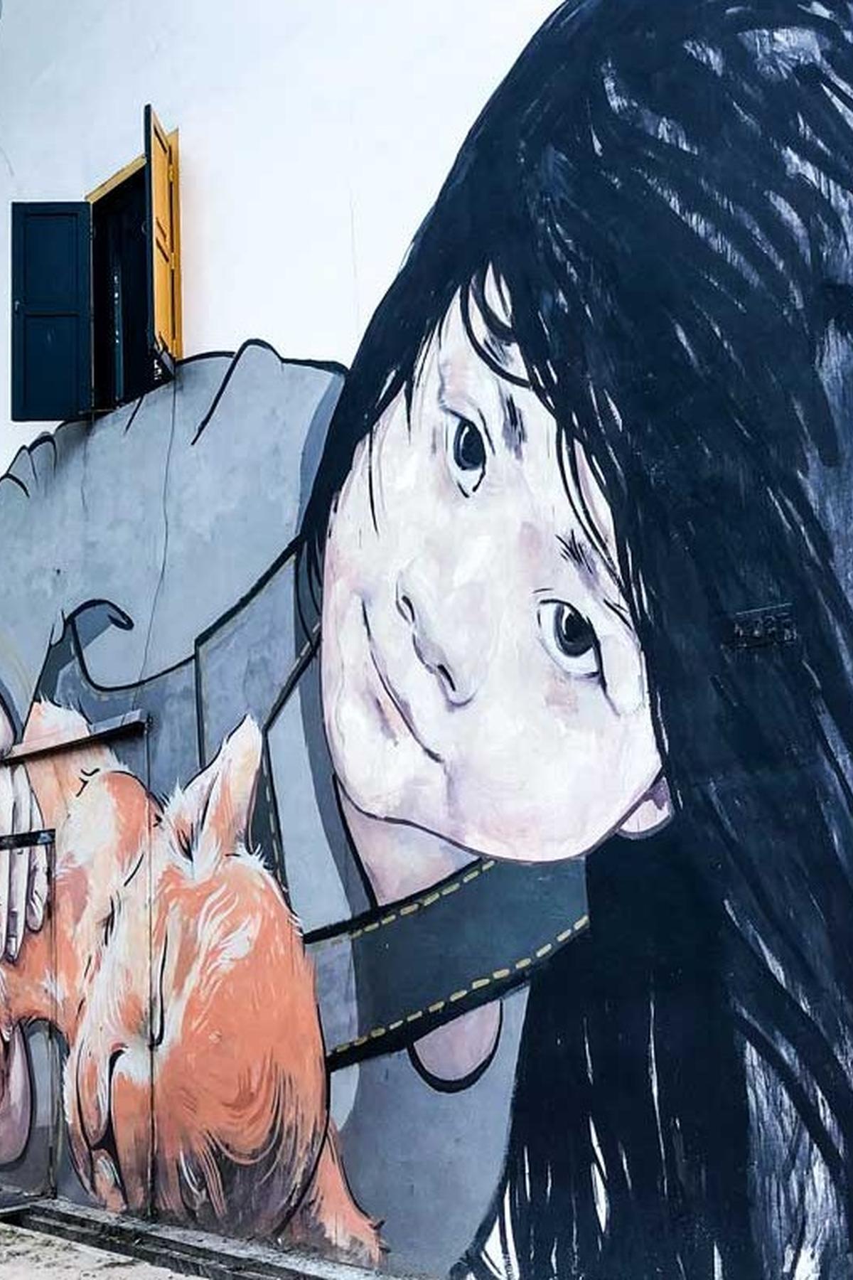 Tiong Bahru Murals: Street Art Exploration
