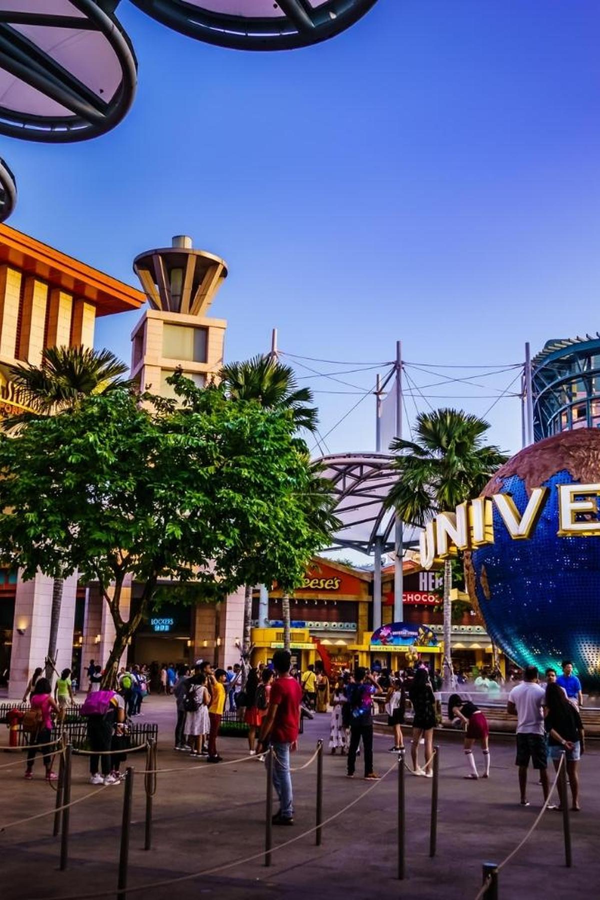 Universal Studios Singapore: A World of Cinematic Thrills