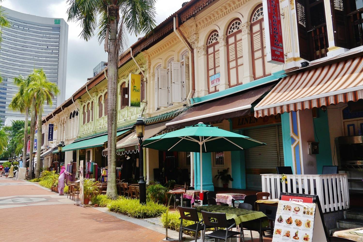 Bussorah Street Pedestrian Walkway with Cafes and Shops
